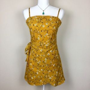 MeriGold Tank Fitted Wrap Tie Zip Up Floral Top Sm